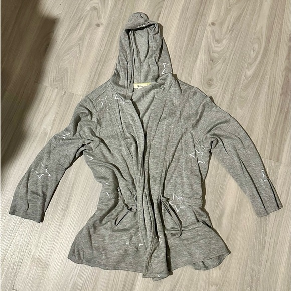 Peyton Primrose Gray Hooded Cardigan with Star Print (XL) - Picture 1 of 2